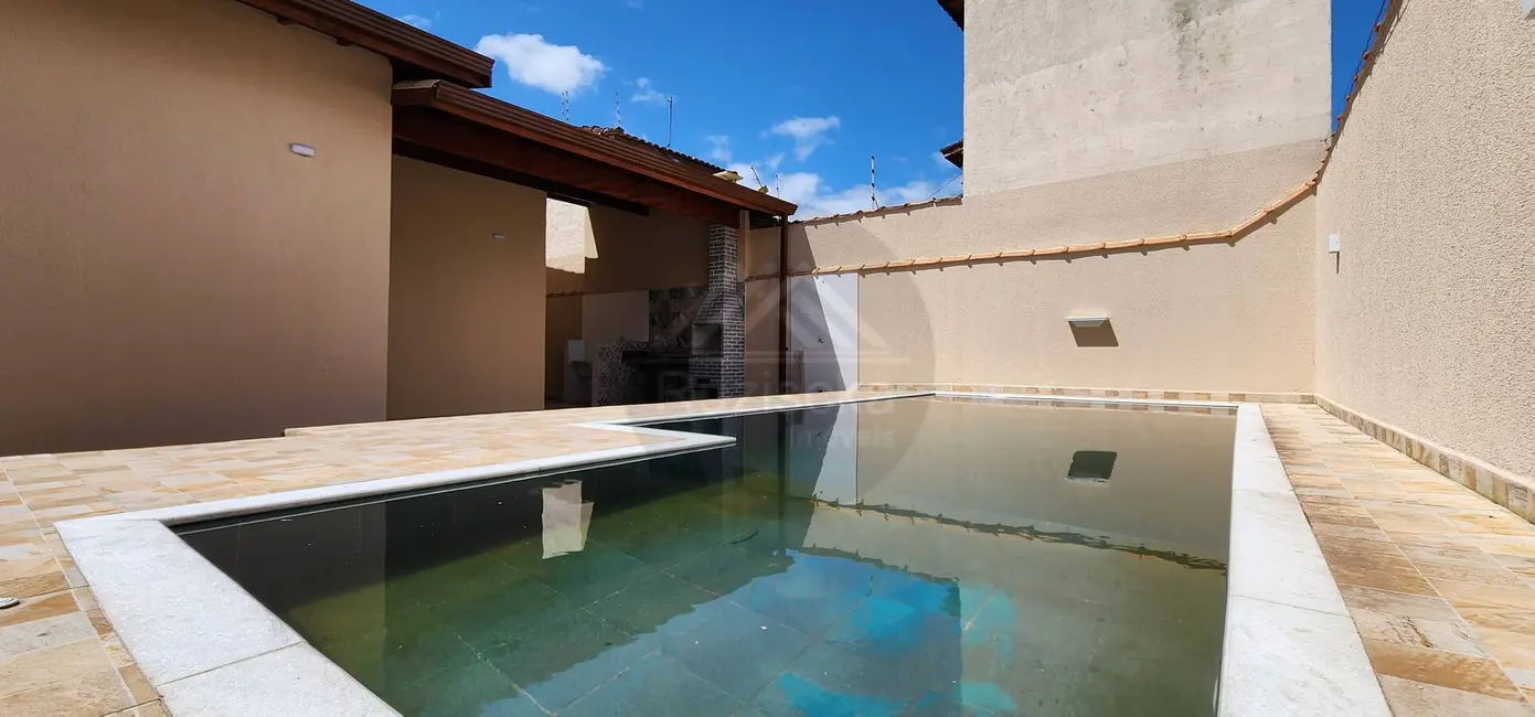 Foto 3 de Casa com 3 quartos à venda, 260m2 em Itanhaem - SP