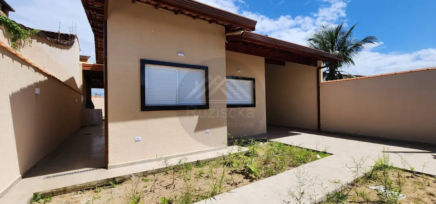 Foto 1 de Casa com 3 quartos à venda, 260m2 em Itanhaem - SP