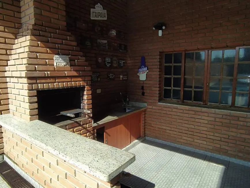 Foto 2 de Casa com 5 quartos à venda, 300m2 em Itanhaem - SP