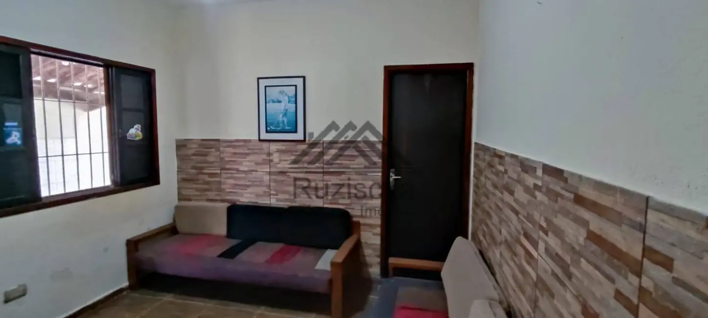 Foto 4 de Casa com 2 quartos à venda, 125m2 em Itanhaem - SP