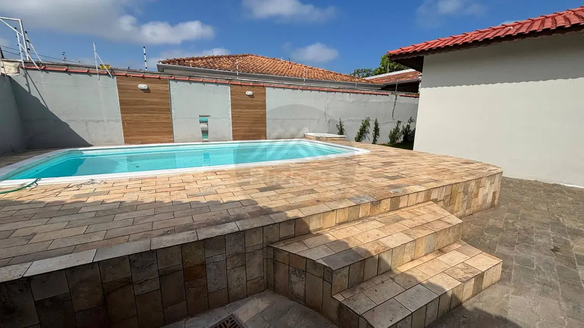 Foto 2 de Casa com 4 quartos à venda, 454m2 em Itanhaem - SP