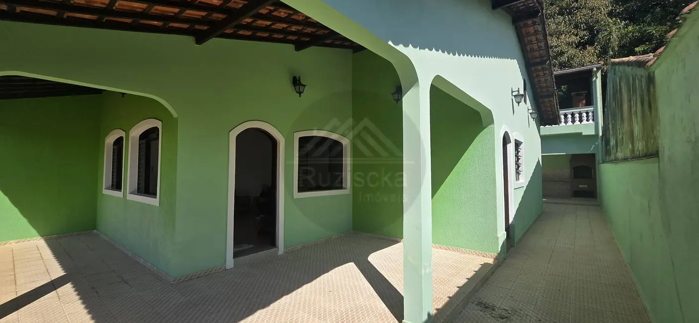 Foto 3 de Casa com 2 quartos à venda, 250m2 em Itanhaem - SP