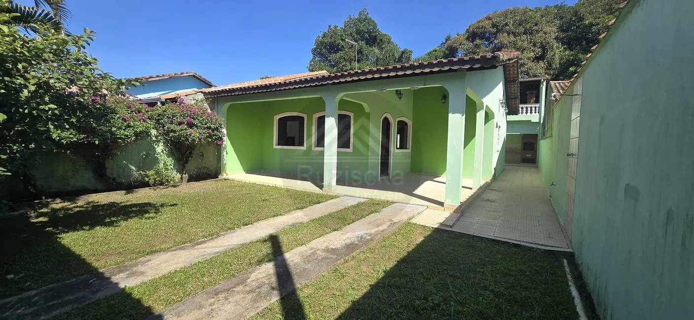 Foto 1 de Casa com 2 quartos à venda, 250m2 em Itanhaem - SP