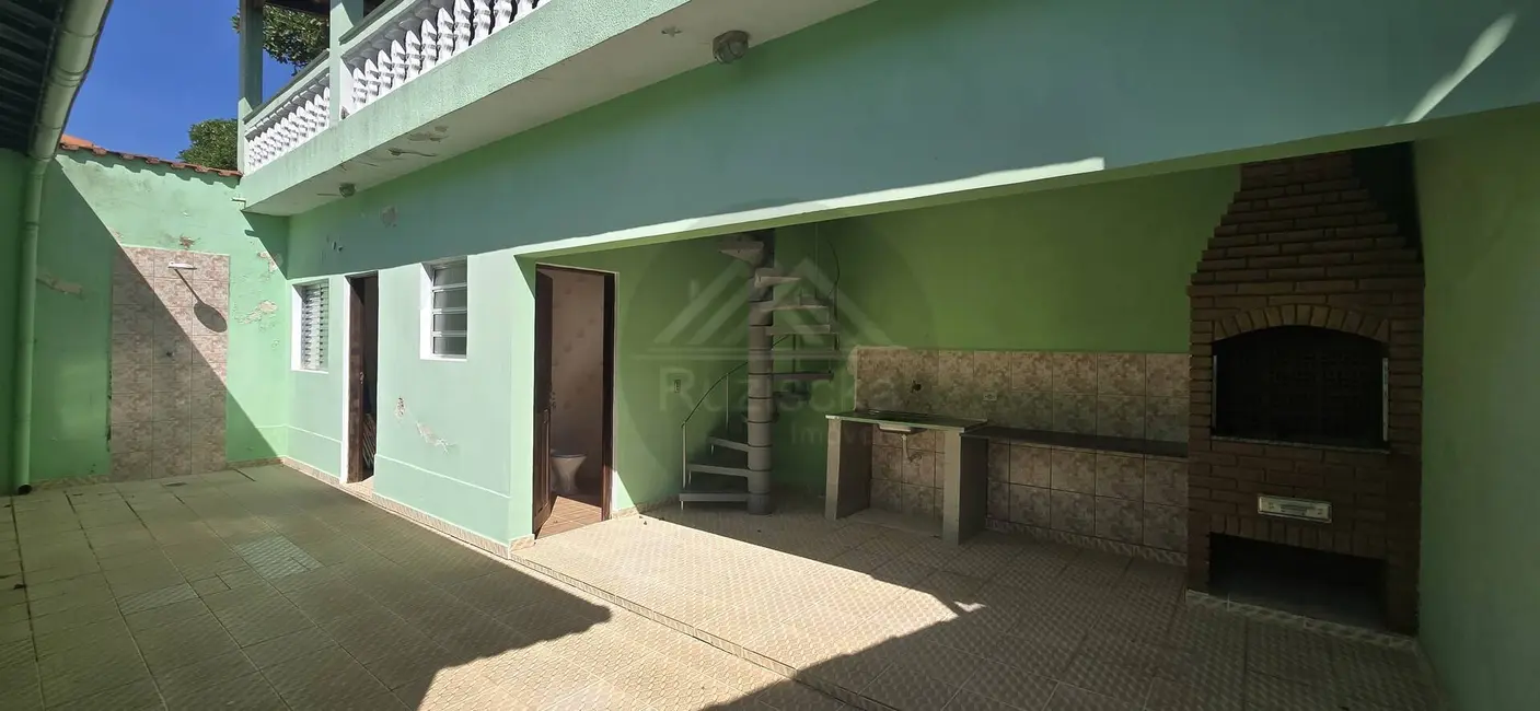 Foto 6 de Casa com 2 quartos à venda, 250m2 em Itanhaem - SP