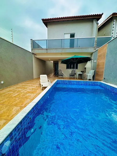 Foto 4 de Casa com 4 quartos à venda, 150m2 em Itanhaem - SP