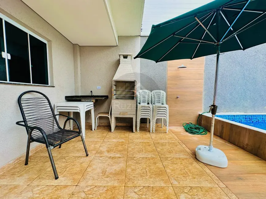 Foto 2 de Casa com 4 quartos à venda, 150m2 em Itanhaem - SP