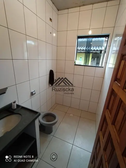 Foto 9 de Casa com 4 quartos à venda, 260m2 em Itanhaem - SP