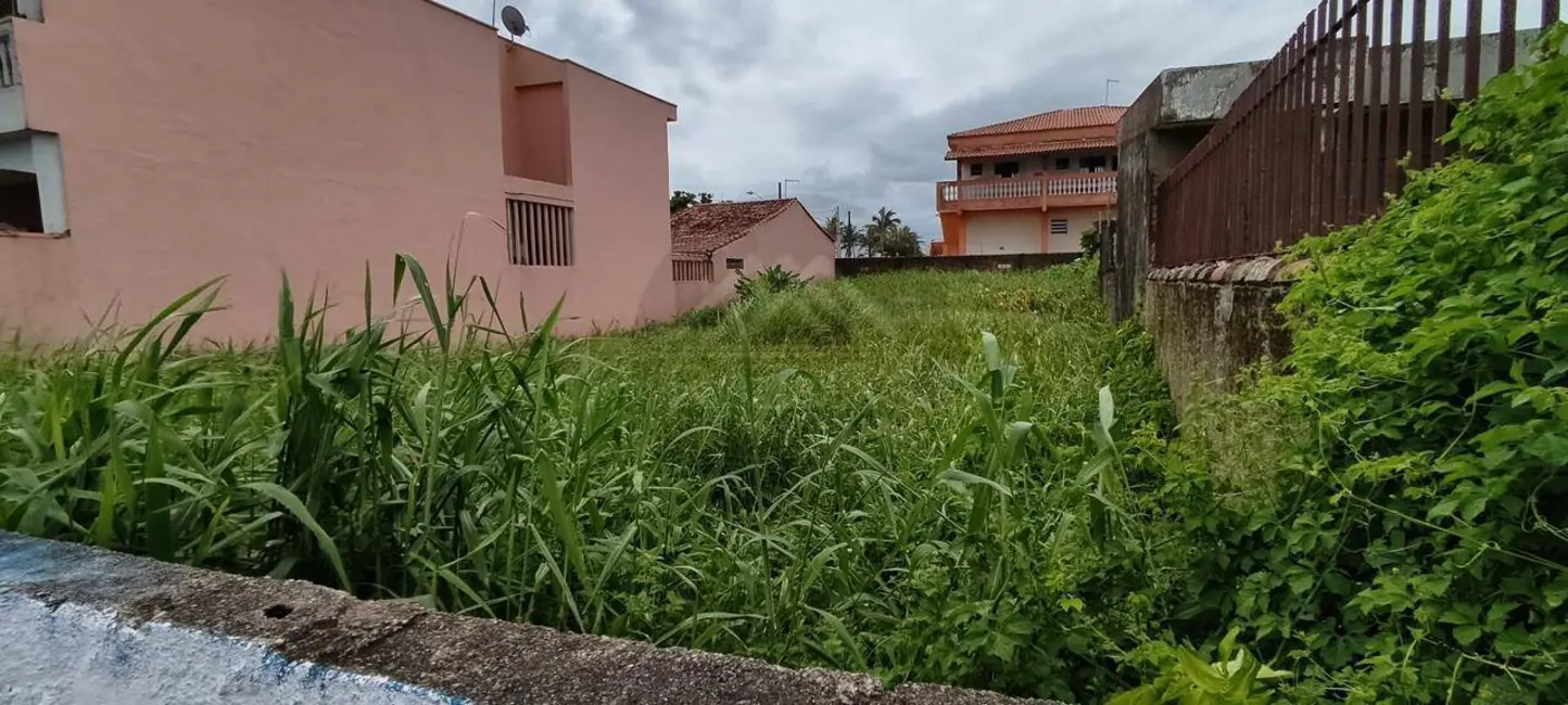 Foto 3 de Terreno / Lote à venda, 420m2 em Itanhaem - SP