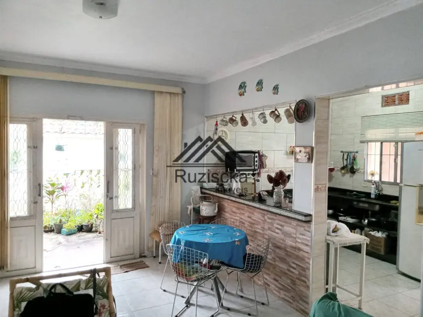 Casa com 2 quartos à venda, 250m2 em Peruibe - SP - imagem 7 Foto 7 de Casa com 2 quartos à venda, 250m2 em Peruibe - SP