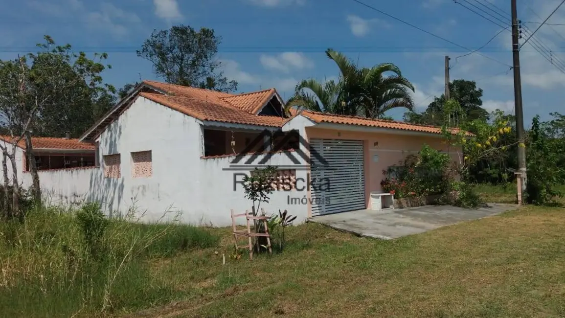 Casa com 2 quartos à venda, 250m2 em Peruibe - SP - imagem 3 Foto 3 de Casa com 2 quartos à venda, 250m2 em Peruibe - SP