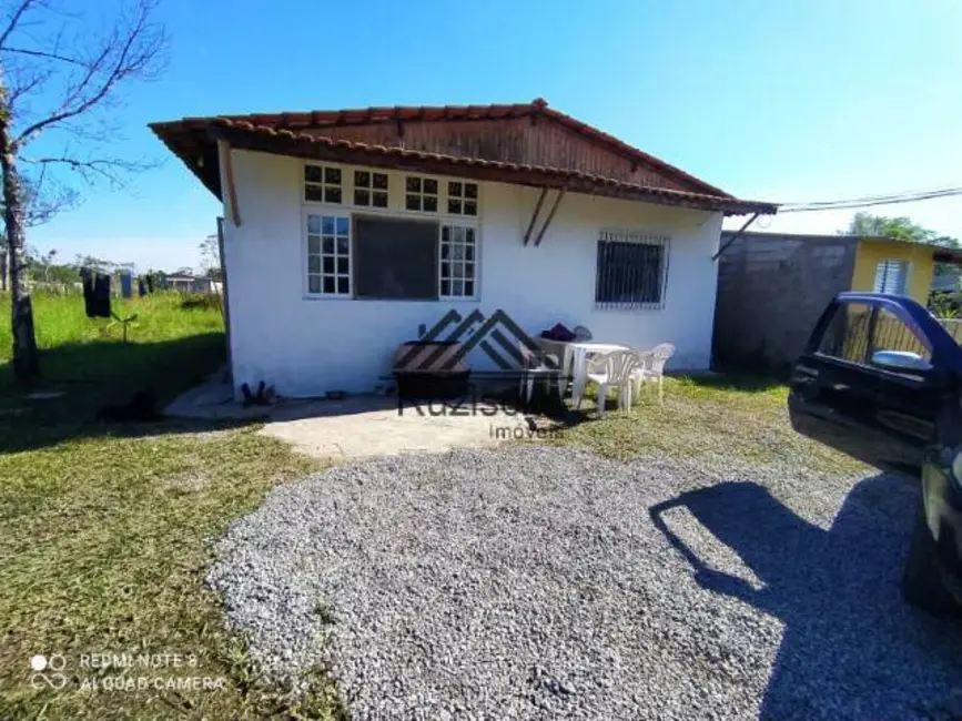 Chácara com 2 quartos à venda, 1000m2 em Itanhaem - SP - imagem 3 Foto 3 de Chácara com 2 quartos à venda, 1000m2 em Itanhaem - SP