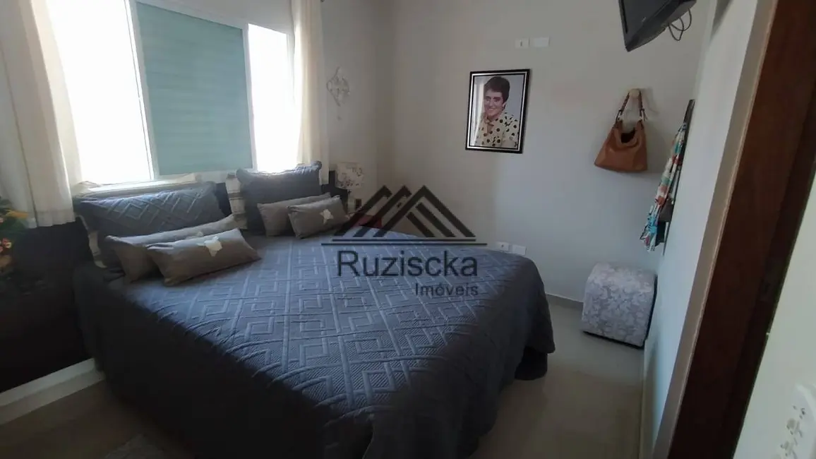 Foto 5 de Casa com 3 quartos à venda, 302m2 em Itanhaem - SP