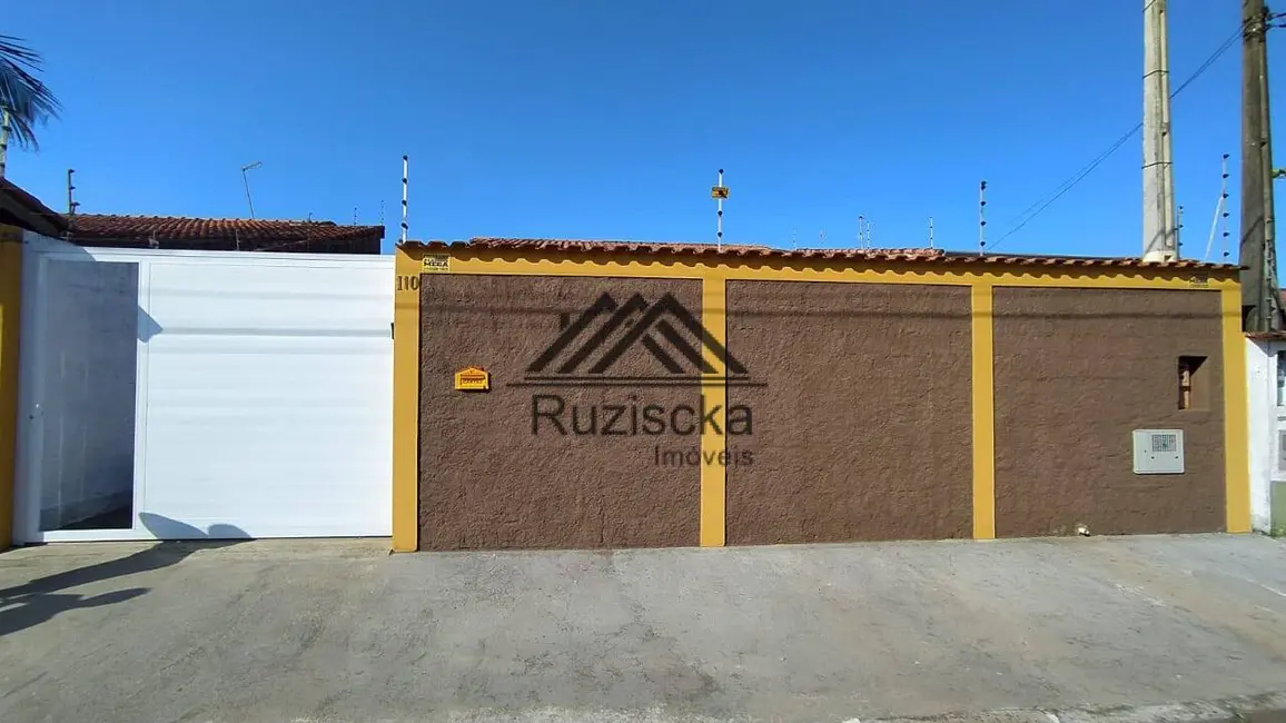 Foto 2 de Casa com 3 quartos à venda, 302m2 em Itanhaem - SP