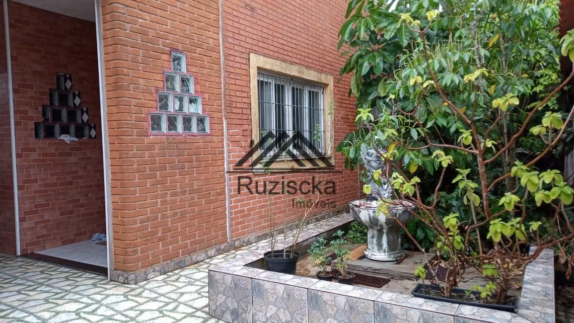 Foto 4 de Casa com 5 quartos à venda, 252m2 em Itanhaem - SP