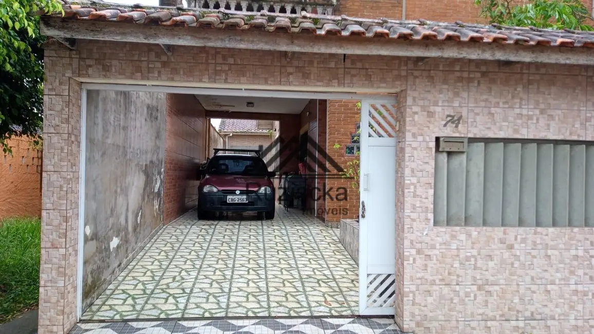Foto 5 de Casa com 5 quartos à venda, 252m2 em Itanhaem - SP