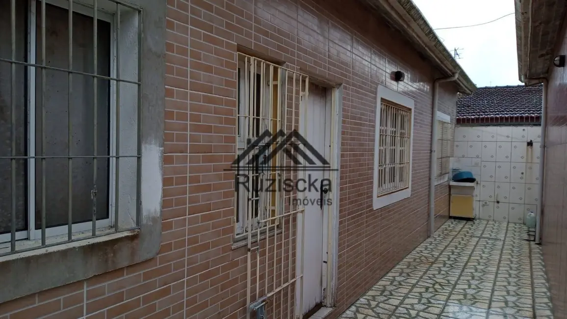 Foto 8 de Casa com 5 quartos à venda, 252m2 em Itanhaem - SP