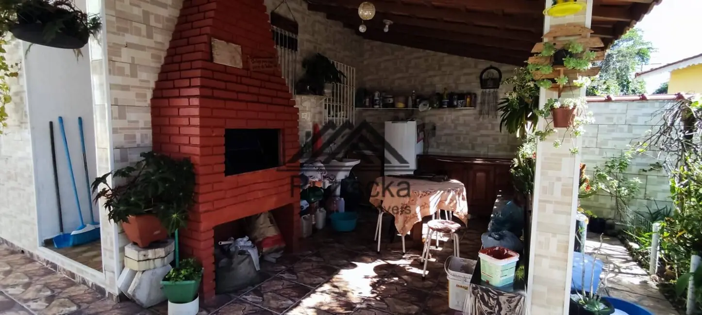 Foto 5 de Casa com 2 quartos à venda, 290m2 em Itanhaem - SP