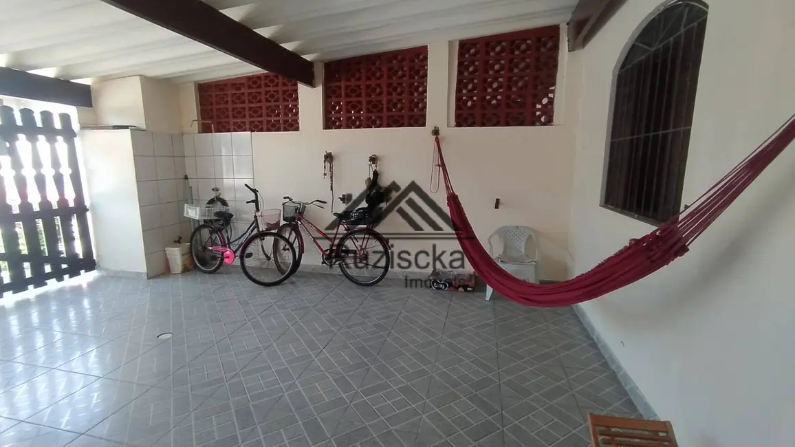 Foto 3 de Casa com 2 quartos à venda, 130m2 em Itanhaem - SP