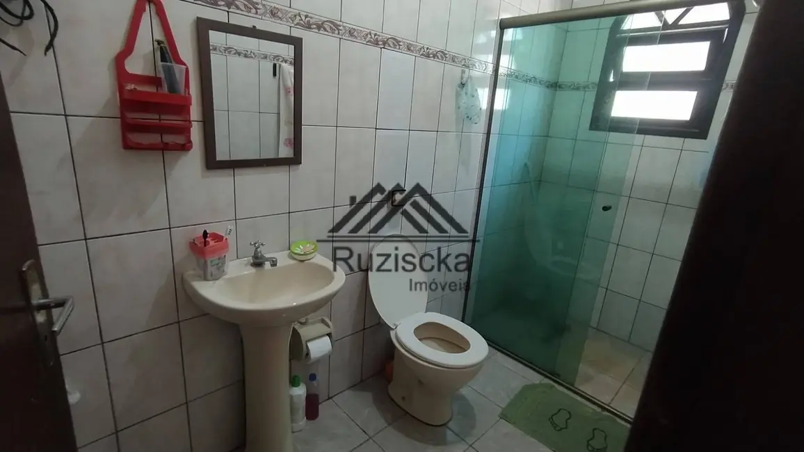 Foto 7 de Casa com 2 quartos à venda, 130m2 em Itanhaem - SP