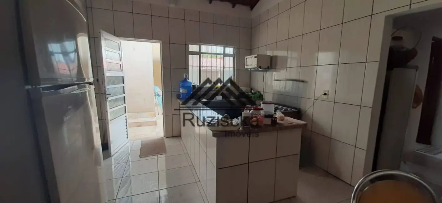 Foto 3 de Casa com 2 quartos à venda, 244m2 em Itanhaem - SP