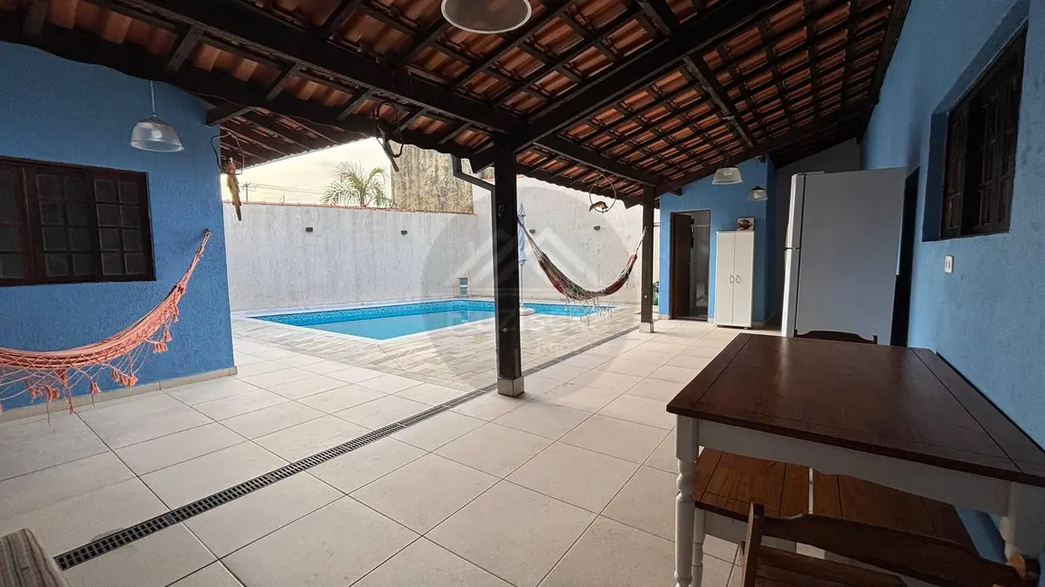 Foto 8 de Casa com 2 quartos à venda, 307m2 em Itanhaem - SP