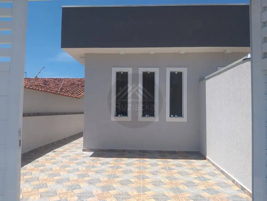 Foto 2 de Casa com 2 quartos à venda, 125m2 em Itanhaem - SP