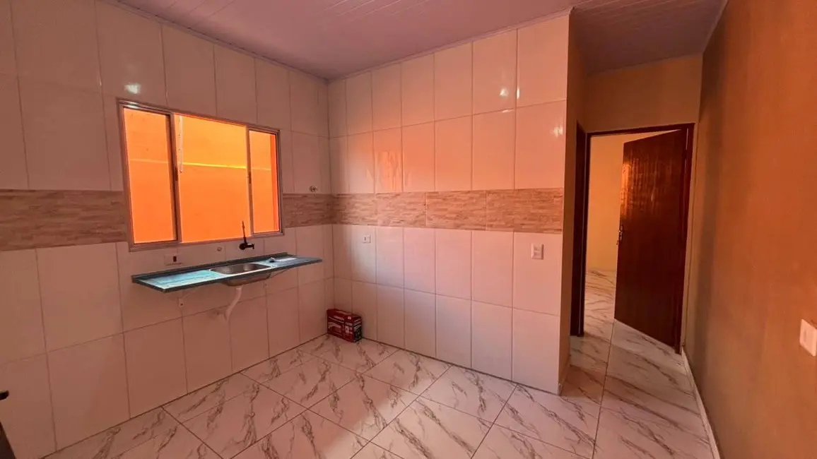 Foto 5 de Casa com 2 quartos à venda, 125m2 em Itanhaem - SP