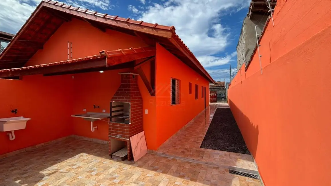 Foto 3 de Casa com 2 quartos à venda, 125m2 em Itanhaem - SP