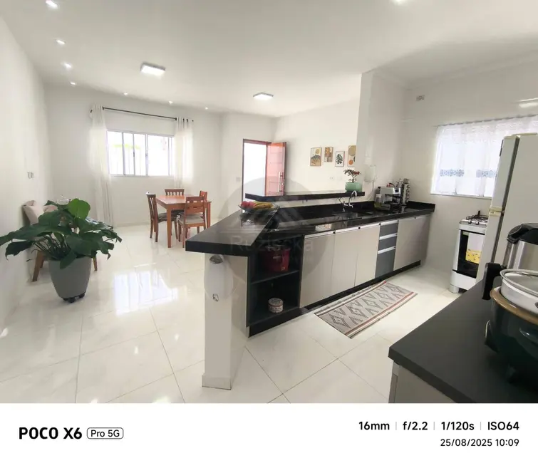 Foto 6 de Casa com 2 quartos à venda, 145m2 em Itanhaem - SP