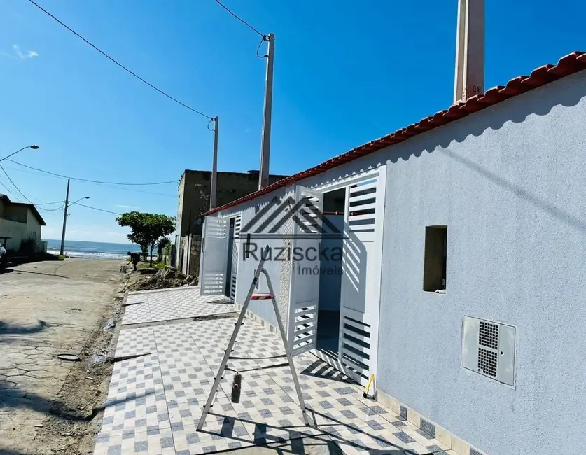 Foto 3 de Casa com 2 quartos à venda, 199m2 em Itanhaem - SP