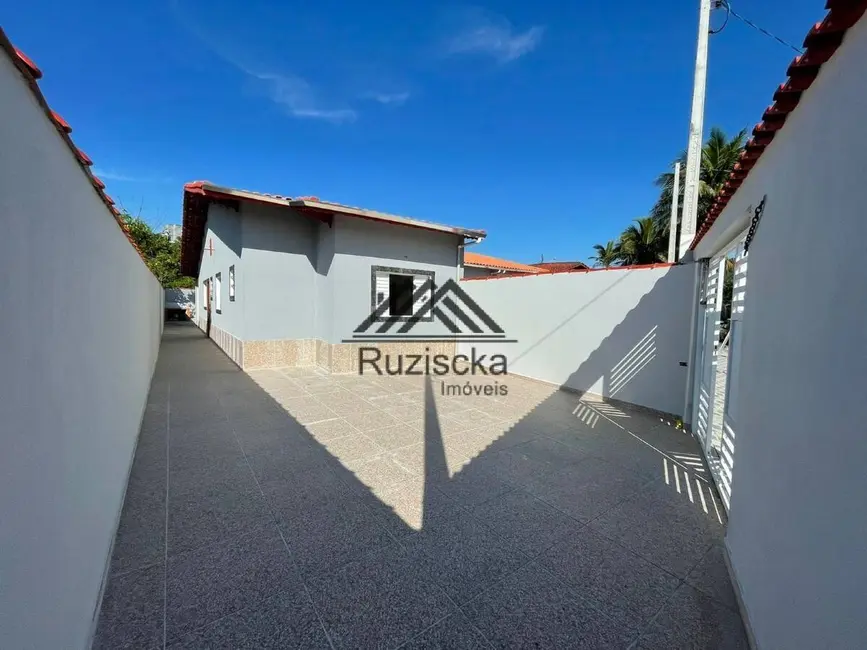 Foto 4 de Casa com 2 quartos à venda, 199m2 em Itanhaem - SP