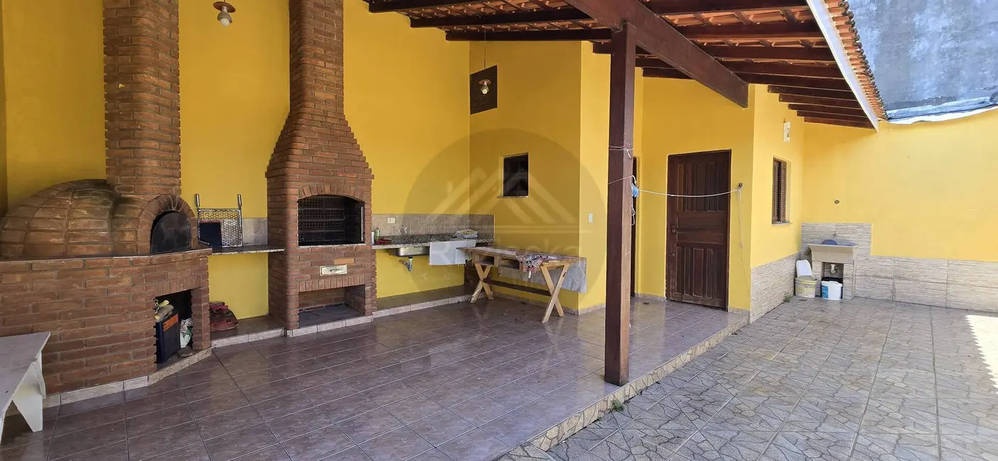 Foto 5 de Casa com 3 quartos à venda, 271m2 em Itanhaem - SP