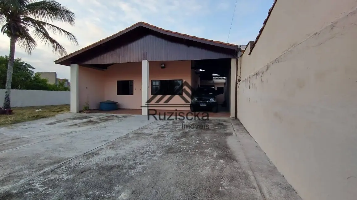 Foto 1 de Casa com 2 quartos à venda, 250m2 em Itanhaem - SP
