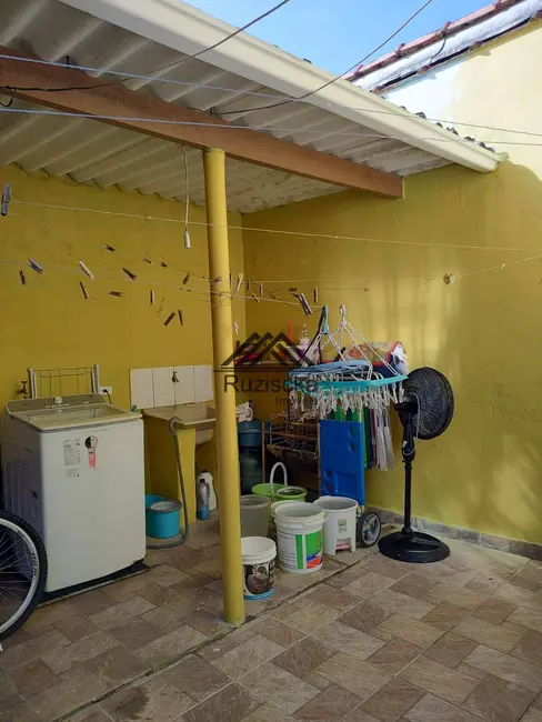 Foto 4 de Casa com 2 quartos à venda, 125m2 em Itanhaem - SP