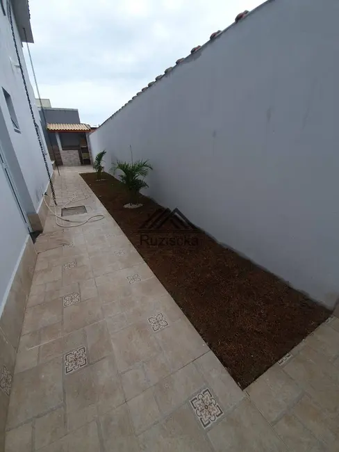 Foto 5 de Casa com 2 quartos à venda, 144m2 em Itanhaem - SP