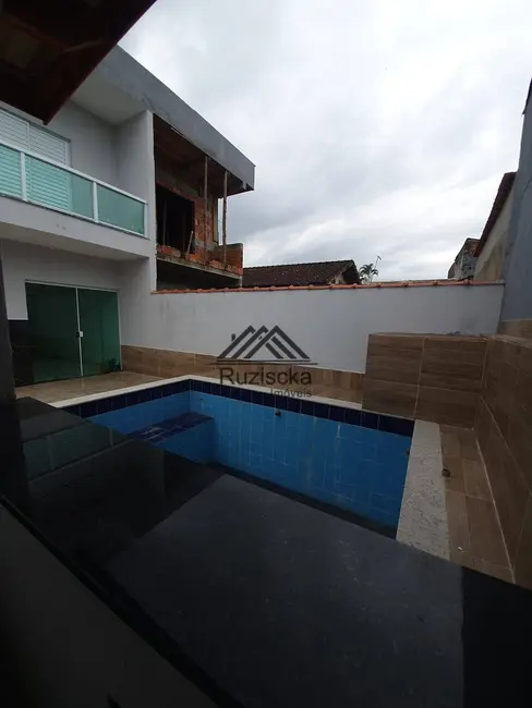 Foto 8 de Casa com 2 quartos à venda, 144m2 em Itanhaem - SP