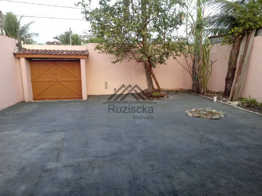 Foto 2 de Casa com 2 quartos à venda, 260m2 em Itanhaem - SP