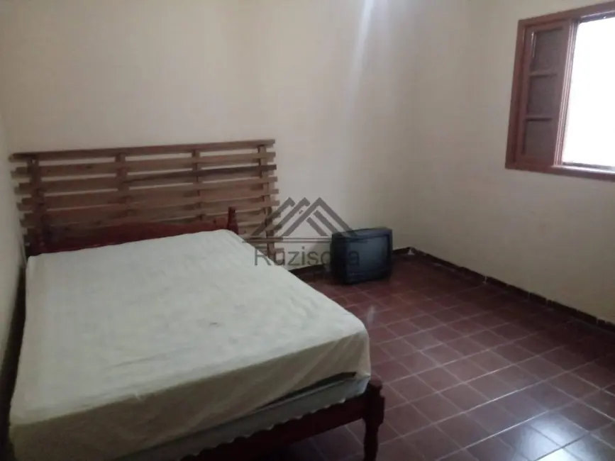 Foto 3 de Casa com 2 quartos à venda, 260m2 em Itanhaem - SP