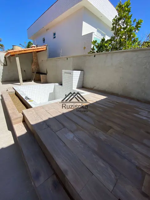 Foto 3 de Casa com 3 quartos à venda, 82m2 em Itanhaem - SP