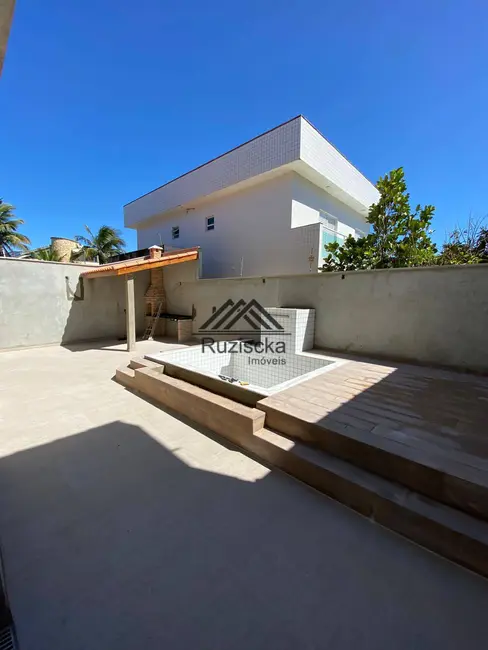Foto 2 de Casa com 3 quartos à venda, 82m2 em Itanhaem - SP