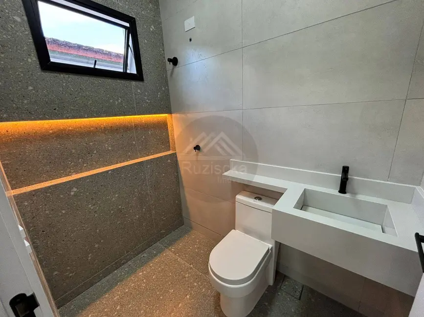 Foto 8 de Casa com 2 quartos à venda, 220m2 em Itanhaem - SP