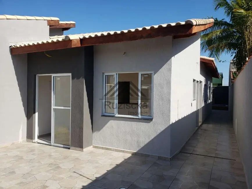 Foto 1 de Casa com 3 quartos à venda, 170m2 em Itanhaem - SP