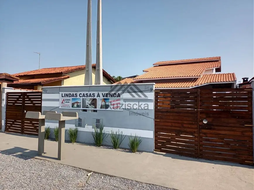 Foto 1 de Casa com 2 quartos à venda, 154m2 em Itanhaem - SP