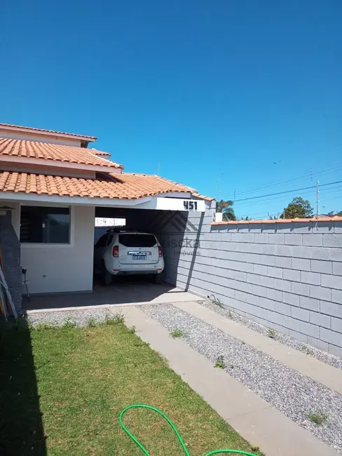 Foto 2 de Casa com 2 quartos à venda, 130m2 em Itanhaem - SP
