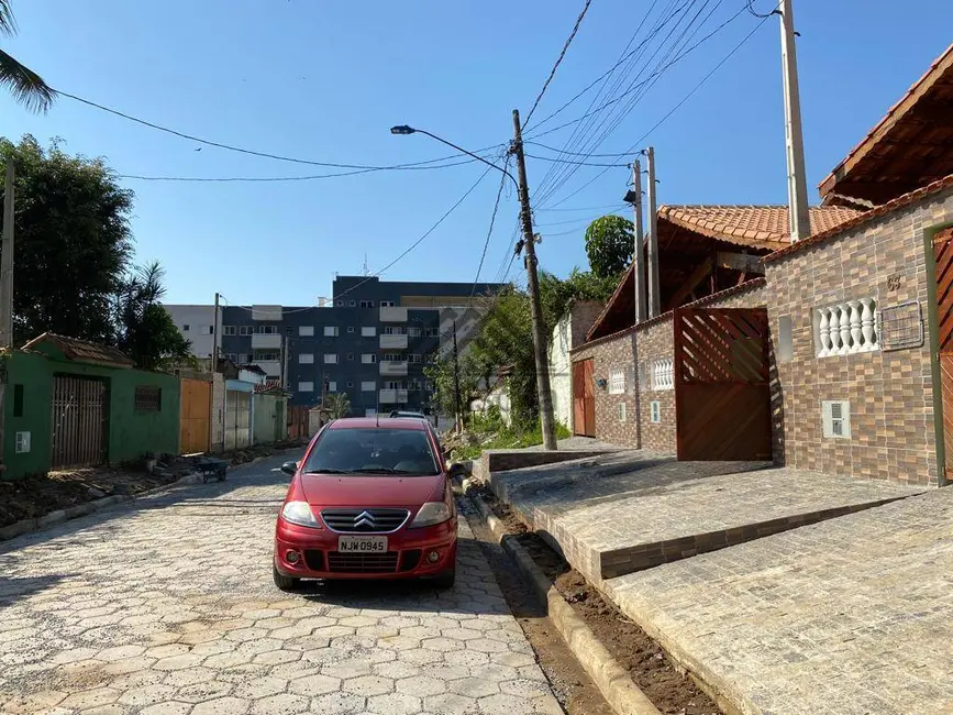 Foto 8 de Casa com 2 quartos à venda, 143m2 em Mongagua - SP