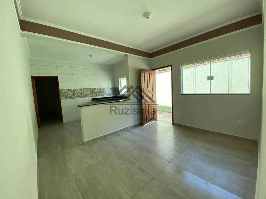 Foto 9 de Casa com 2 quartos à venda, 143m2 em Mongagua - SP