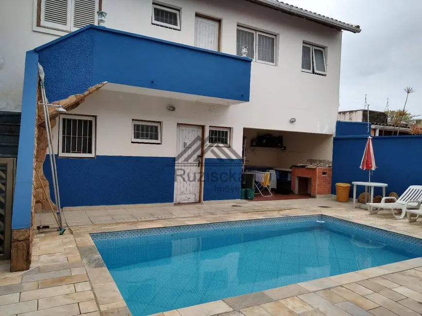 Foto 2 de Casa com 5 quartos à venda, 313m2 em Itanhaem - SP