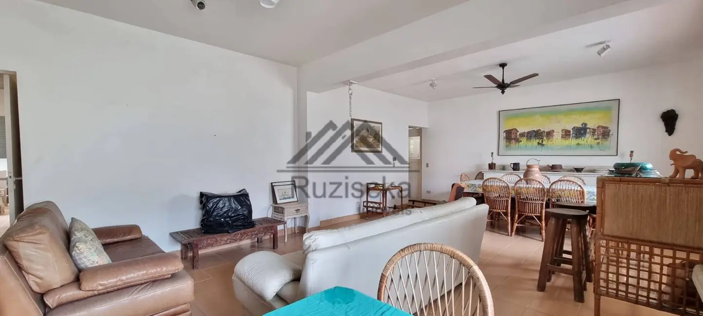 Foto 6 de Apartamento com 4 quartos à venda, 226m2 em Centro, Itanhaem - SP