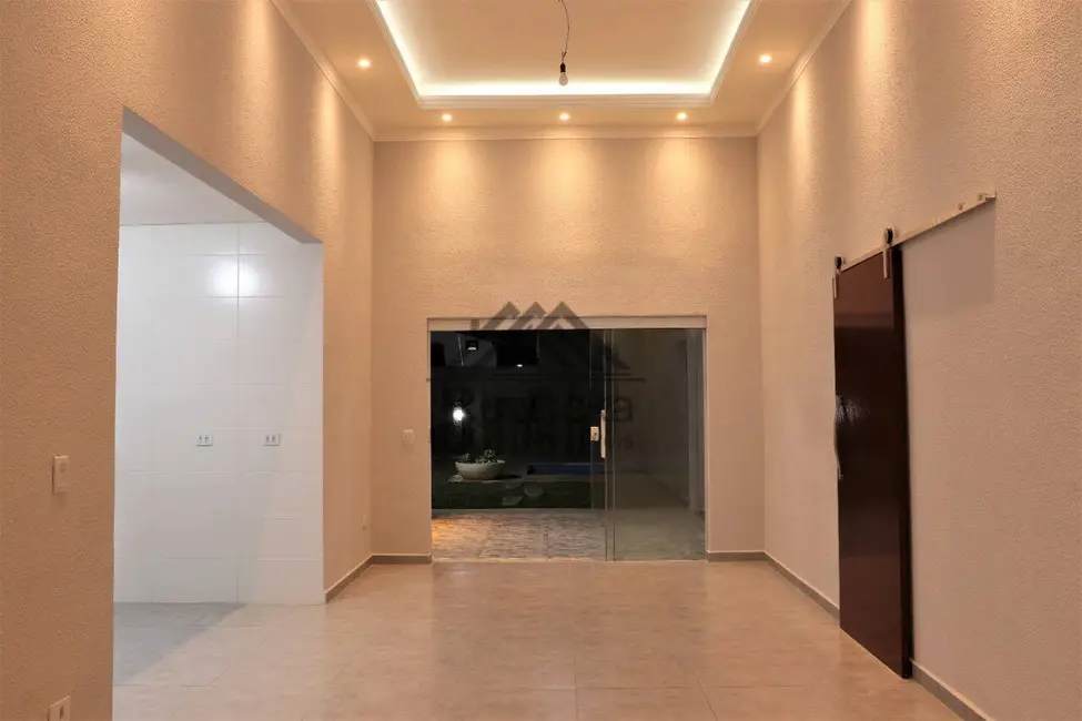 Casa com 3 quartos à venda, 371m2 em Itanhaem - SP - imagem 3 Foto 3 de Casa com 3 quartos à venda, 371m2 em Itanhaem - SP