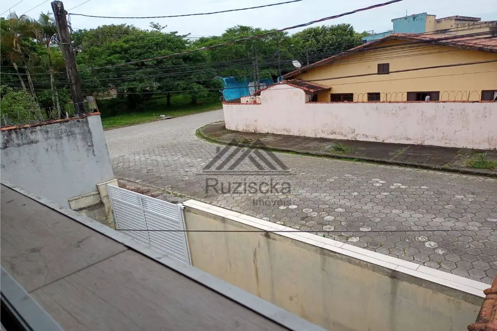 Foto 2 de Casa com 3 quartos à venda, 300m2 em Itanhaem - SP